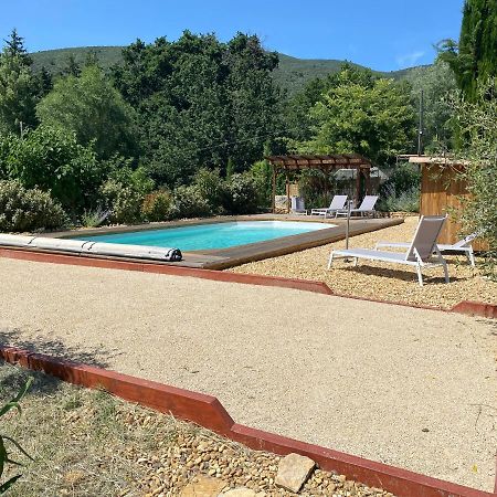 Вилла Les Oliviers Vaugines Экстерьер фото