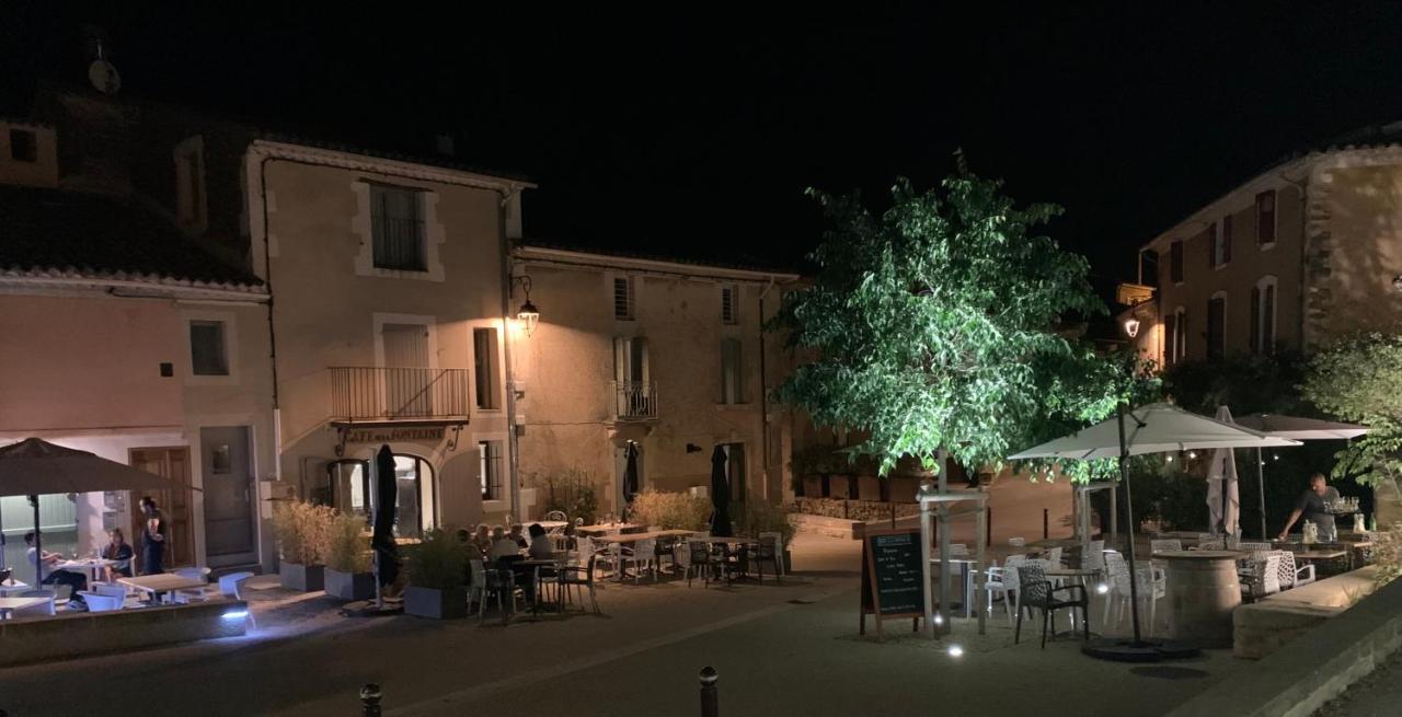 Вилла Les Oliviers Vaugines Экстерьер фото