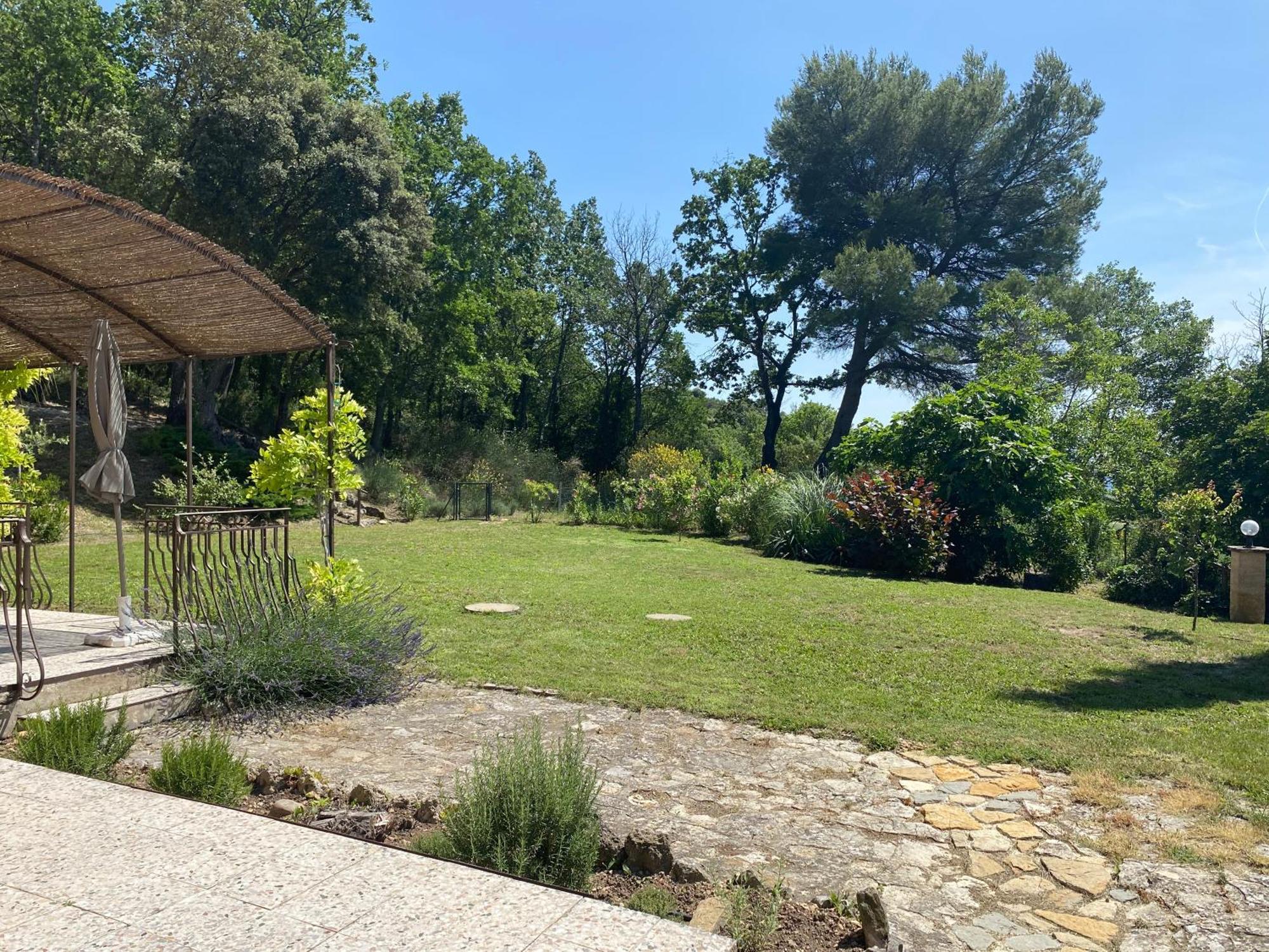 Вилла Les Oliviers Vaugines Экстерьер фото